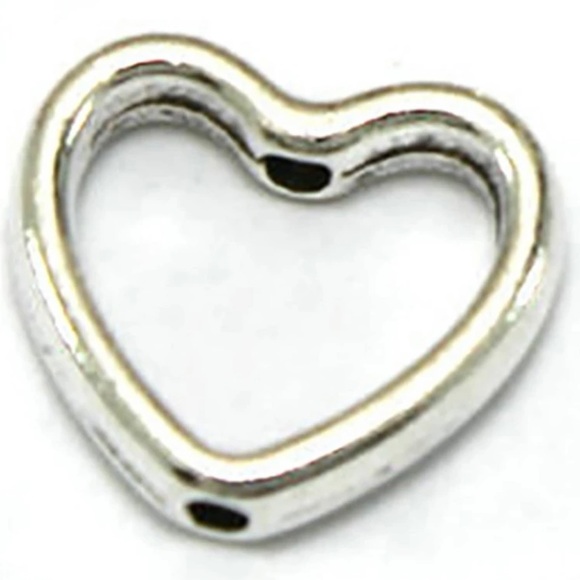 🆕 20pcs Silver Hollow heart beads Antique Loose Bead Spacer Connectors for diy - Picture 4 of 6